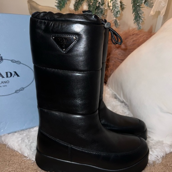Prada women’s snowboots - Picture 3 of 9